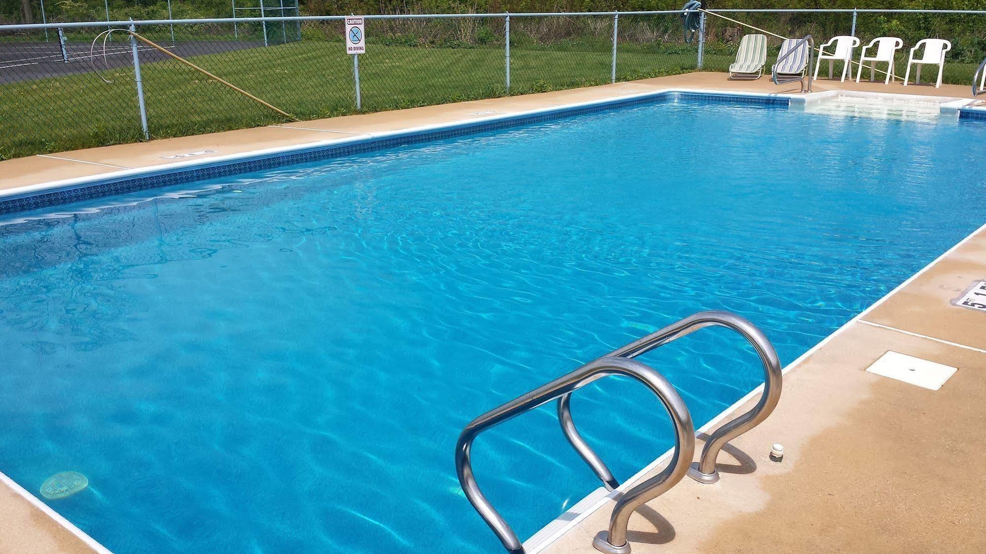 Americas Best Value Inn - Palmyra/Hershey Esterno foto